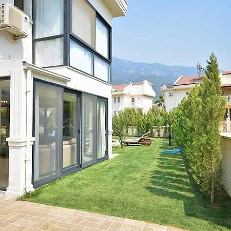 Elin Villa *
